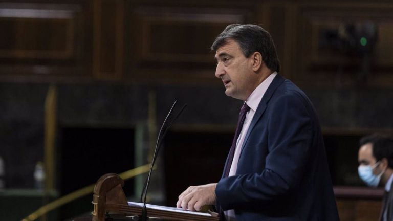 Esteban exige «ya» la transferencia a Euskadi del Íngreso Mínimo Vital