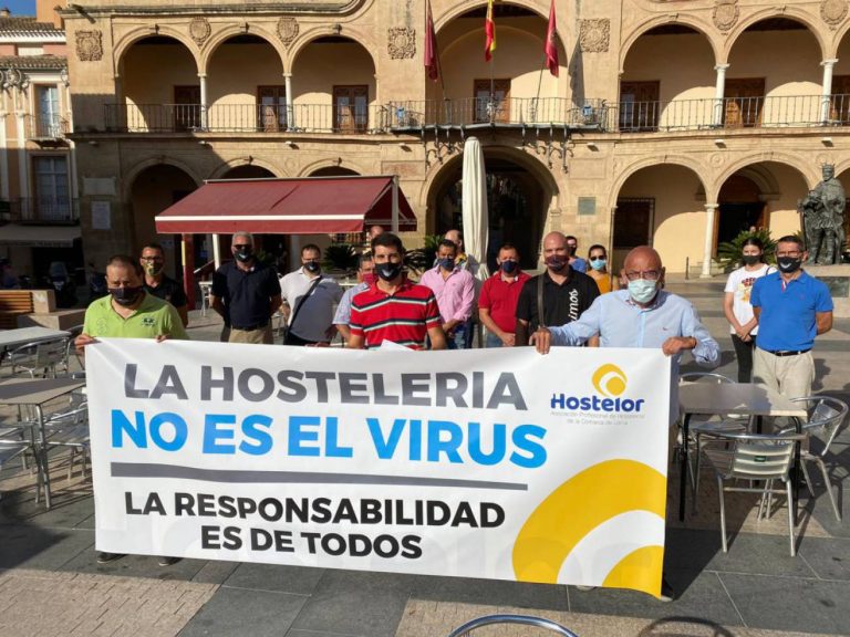 Hosteleros de la Plaza Mayor facturarán este Puente un 50% menos