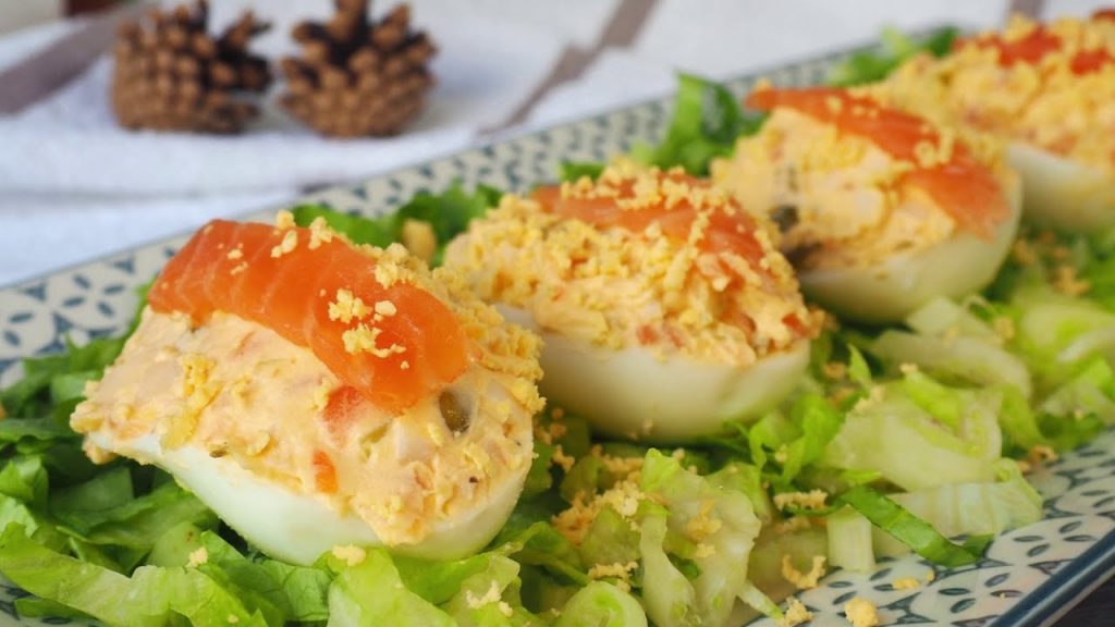 Cómo Hacer Unos Huevos Rellenos Con Aguacate Y Salmón Deliciosos