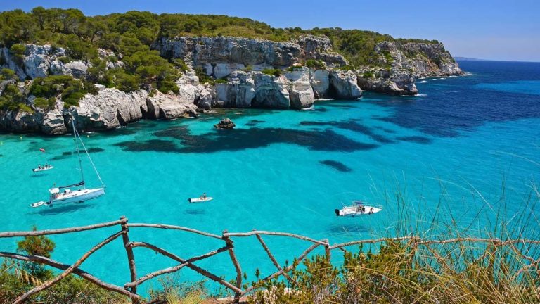 Las islas españolas conquistan a viajeros en un 2020 marcado por la Covid-19