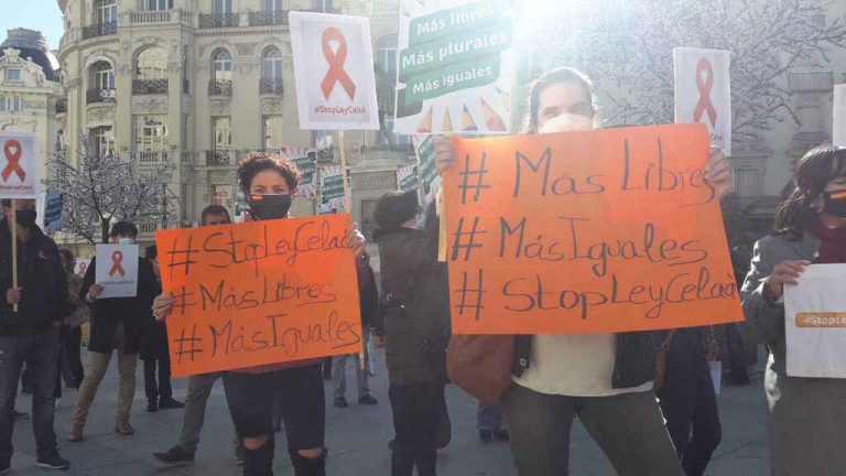 Enseñanza andaluza advierte que «no se quedará de brazos cruzados» si se aprueba la ‘Ley Celaá’