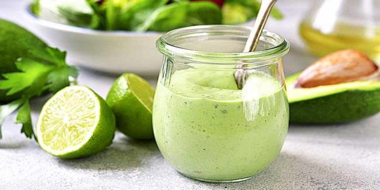 Cómo hacer una mayonesa de aguacate sabrosísima y en 30 segundos