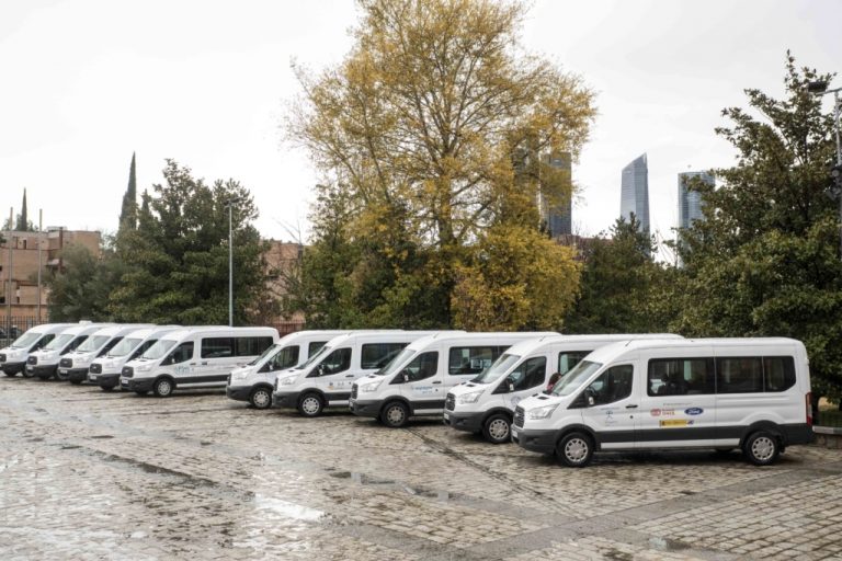 Fundación ONCE, Real Patronato sobre Discapacidad y Ford España entregan 11 vehículos adaptados