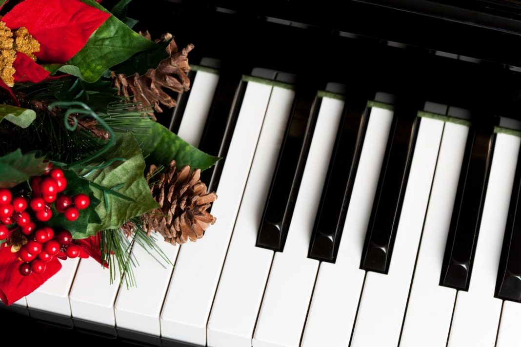 piano navideño spotify