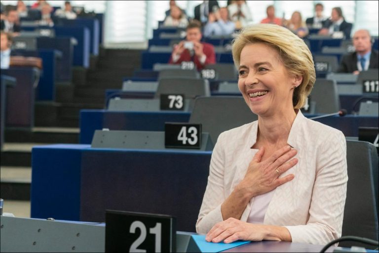 Los líderes de la UE firman el acuerdo que regulará las relaciones comerciales con Reino Unido