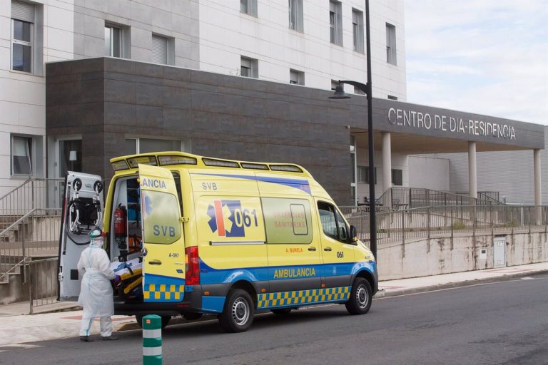 Descienden a 411 los usuarios de residencias infectados en Galicia
