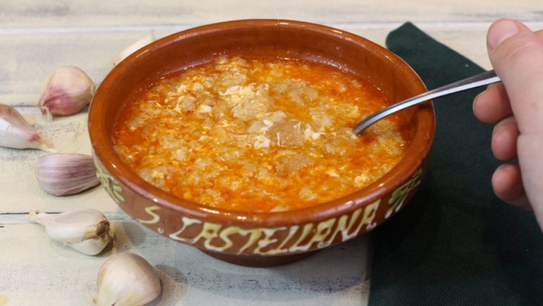 Sopa de ajo: cómo hacer el plato ideal para el invierno