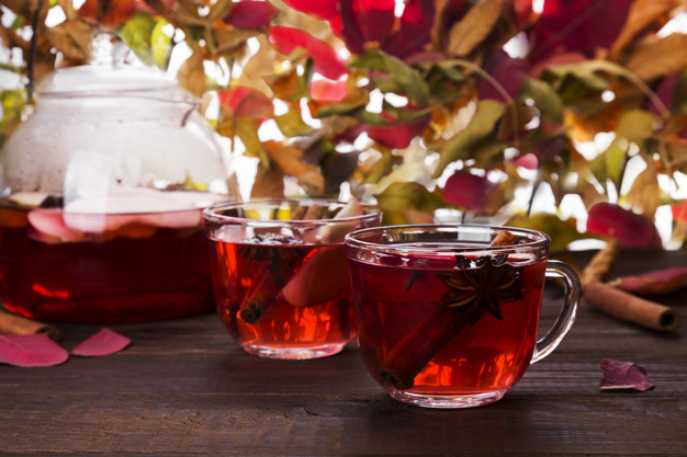 El Té Rojo Y Manzana