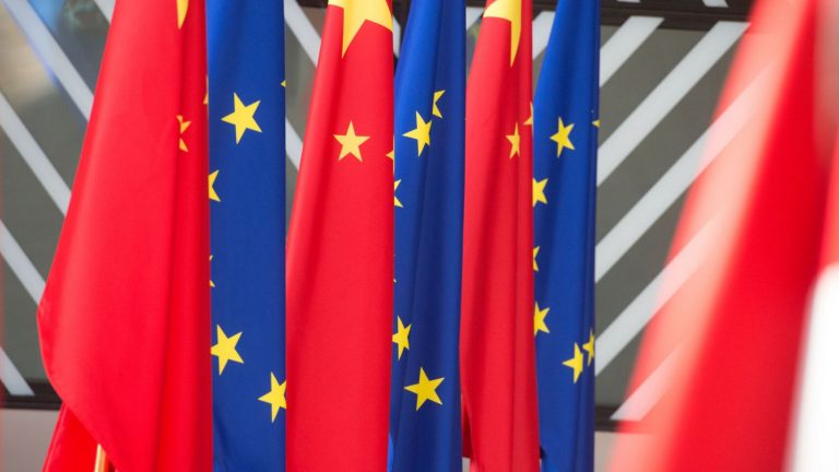 La UE y China acercan posturas para cerrar en los próximos días su acuerdo de inversiones