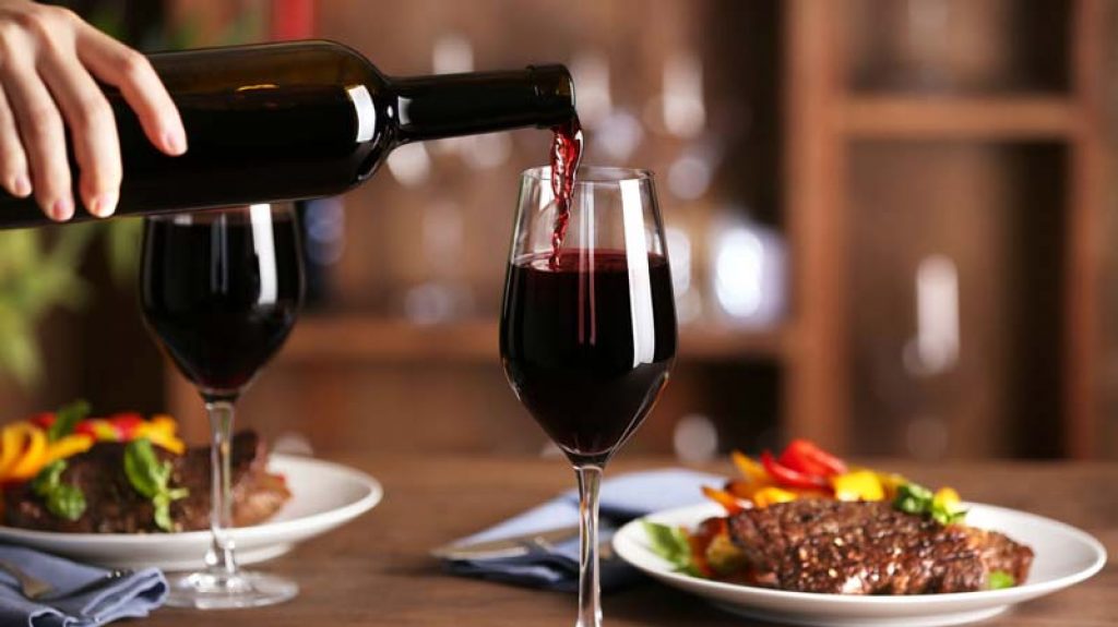 ¿Cómo Elegir El Vino Correcto Para Las Salchichas?