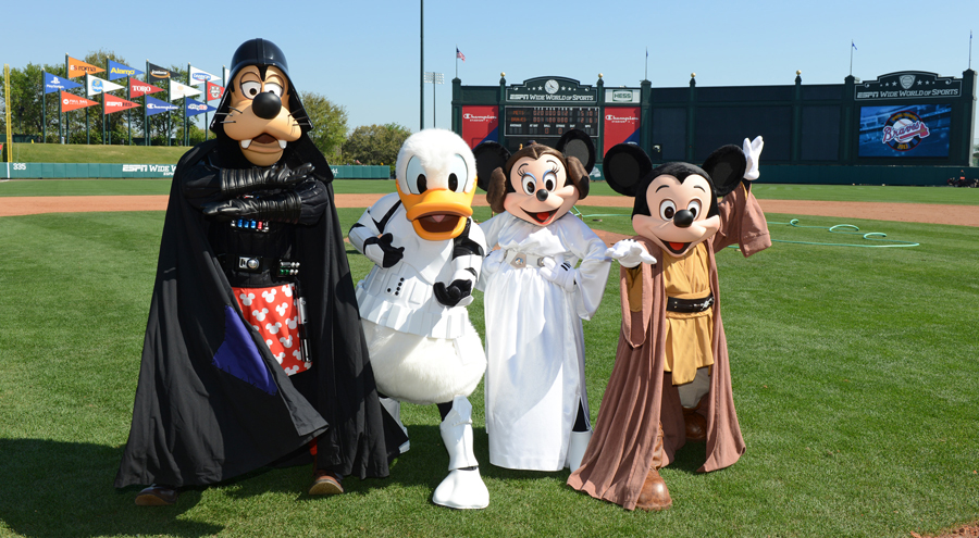 10 Veces Que Disney Ha Humillado Ya Al Mítico Darth Vader