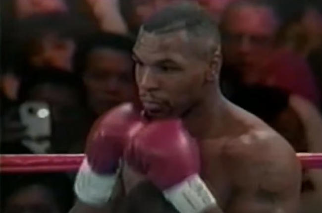 El Viajero En El Tiempo En Una Pelea De Mike Tyson De 1995