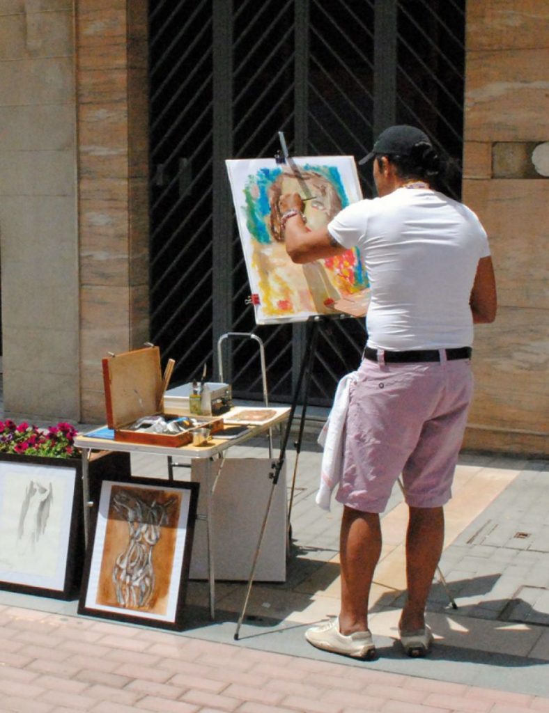 Manrique Vive De La Pintura