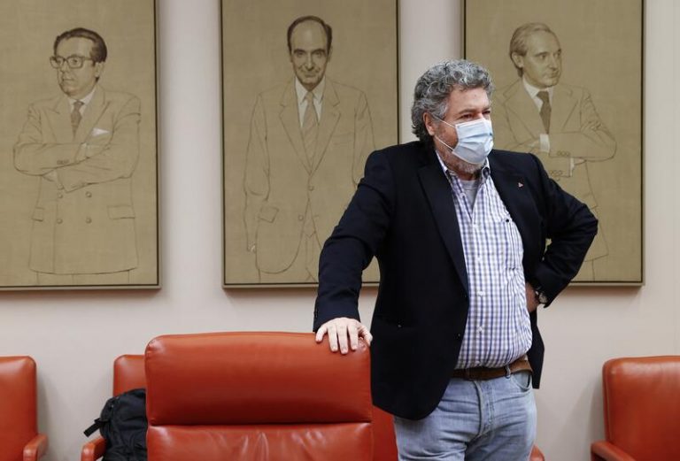 Podemos cree que Illa debería dejar el Ministerio ya