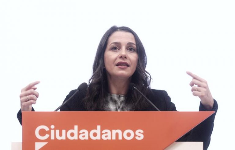 Arrimadas ataca a Igea: «Él quiere su sillita y le da igual en qué partido»
