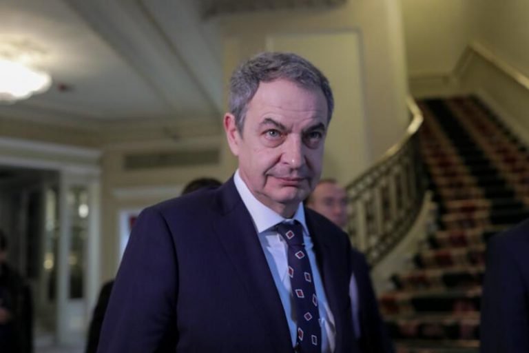 Zapatero cree que Iglesias «matizará» sus palabras sobre los exiliados del franquismo