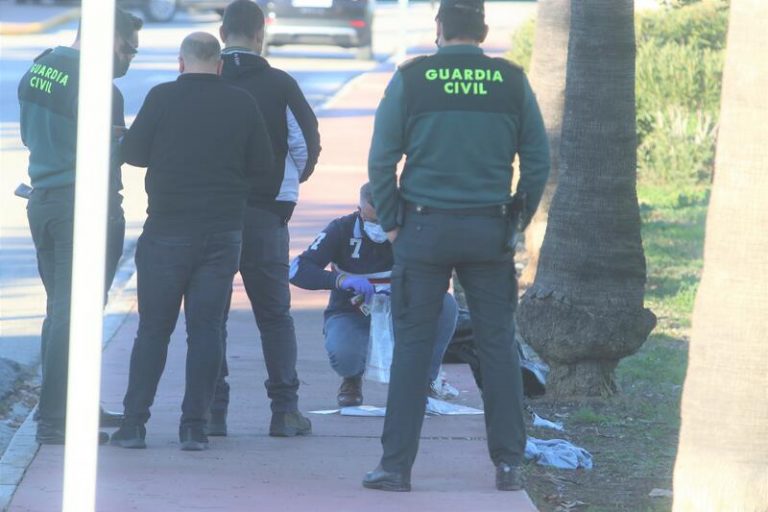 Las familias de las jóvenes rociadas con ácido por ‘El Melillero’ se personan en el caso