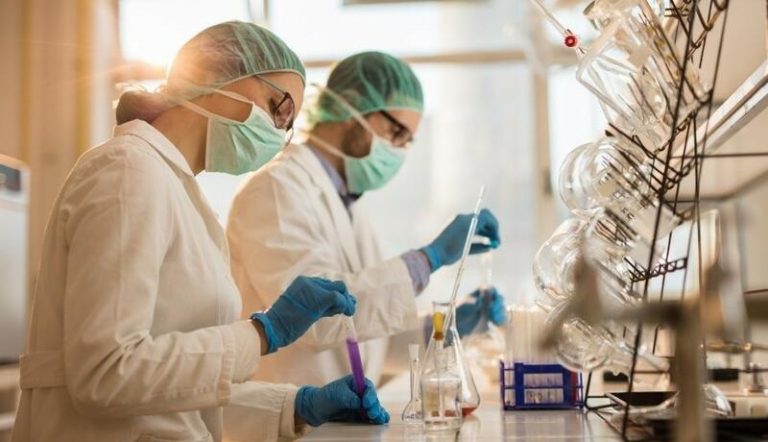 El cierre de laboratorios en pandemia podría retrasar años la investigación sobre el cáncer