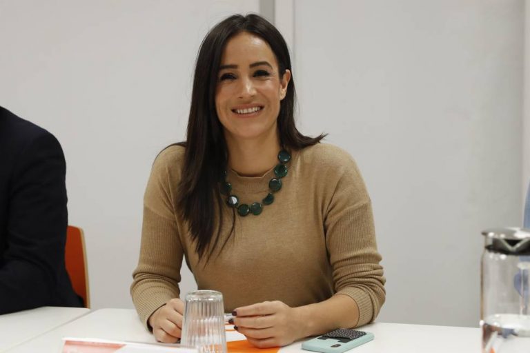 Villacís critica a Illa después de afirmar que «las muertes y contagios no entienden de campañas»