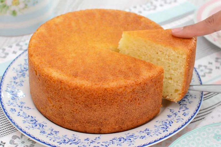 Bizcocho de limón: el postre goloso para empezar el día de forma dulce