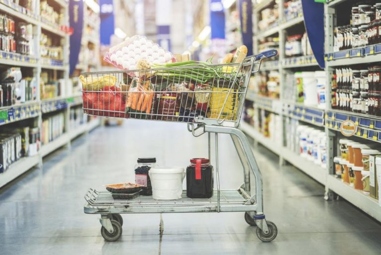 Cómo desinfectar el carro de la compra si vas a comprar al súper