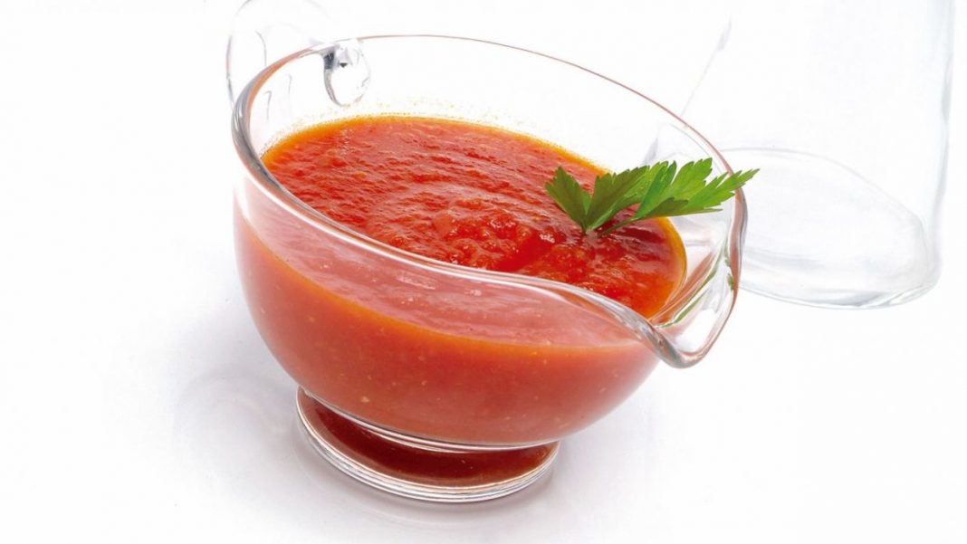 Cómo hacer salsa de tomate con la receta de Karlos Arguiñano
