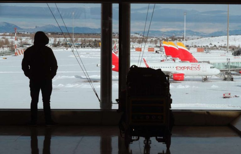El aeropuerto de Barajas no aceptará llegadas con normalidad hasta el jueves