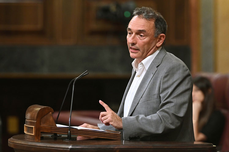 Podemos acusa al PSOE de «incumplir el acuerdo» al registrar en solitario la Ley de Igualdad de Trato