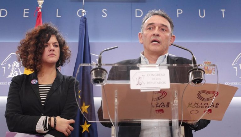 Podemos critica que la derecha use el exilio republicano para atacar a Iglesias