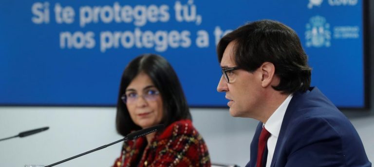 Gobierno asegura que la labor «más importante» ahora es «vacunar, vacunar y vacunar»