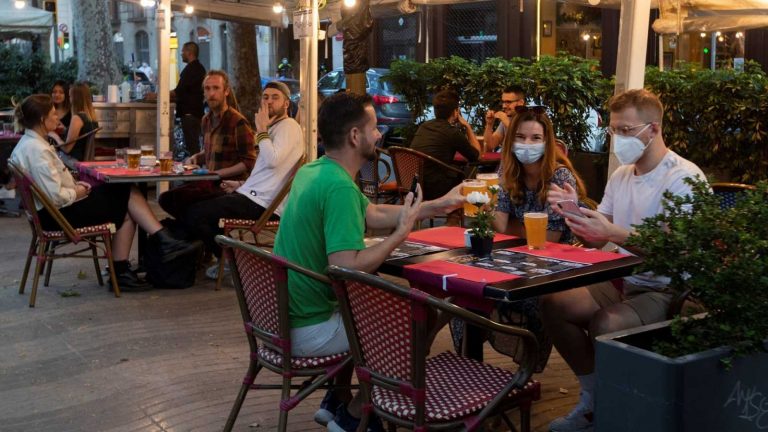 Hosteleros de Madrid califican de «desastre» la campaña navideña
