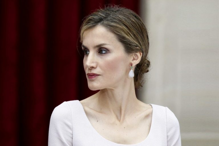 El truco de la reina Letizia para soportar todo el día los tacones