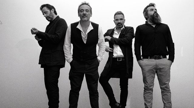 Love Of Lesbian El Mundo 