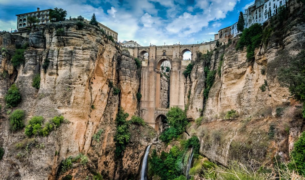 Málaga Y El Mirador Del Puente Nuevo De Ronda España Miradores