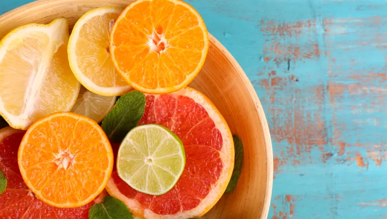 ¿Cuál es la cantidad de vitamina C que debo consumir?
