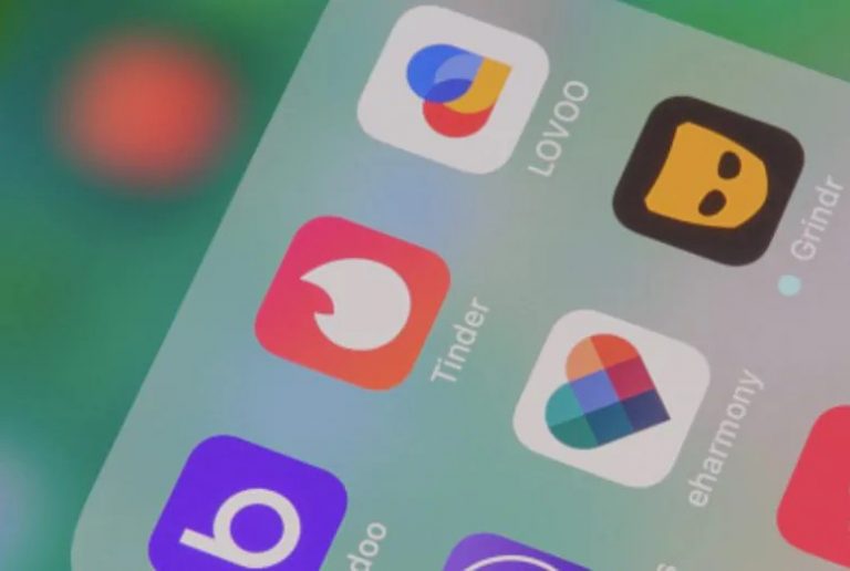 Un juez de Madrid investiga un caso de ‘estafa del amor’ a una mujer contactada por Tinder