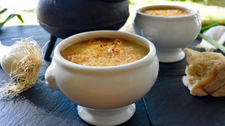 Sopa de cebolla: el plato de cuchara idea para las bajas temperaturas