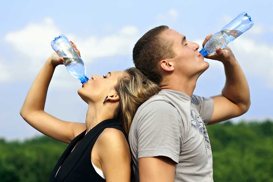 Tienes Que Tomar Agua