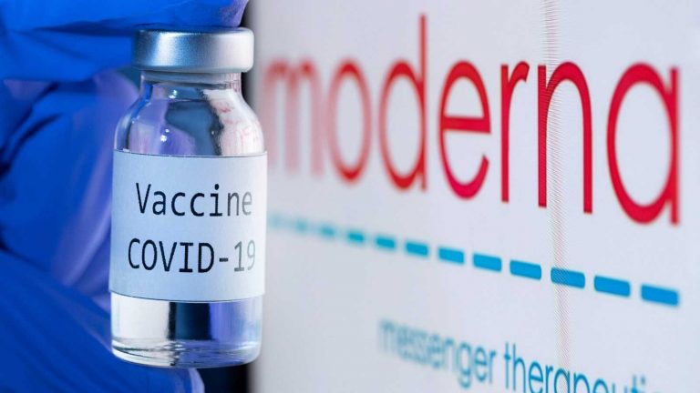 Vacuna de Moderna: esto es lo que puedes experimentar si te la pones