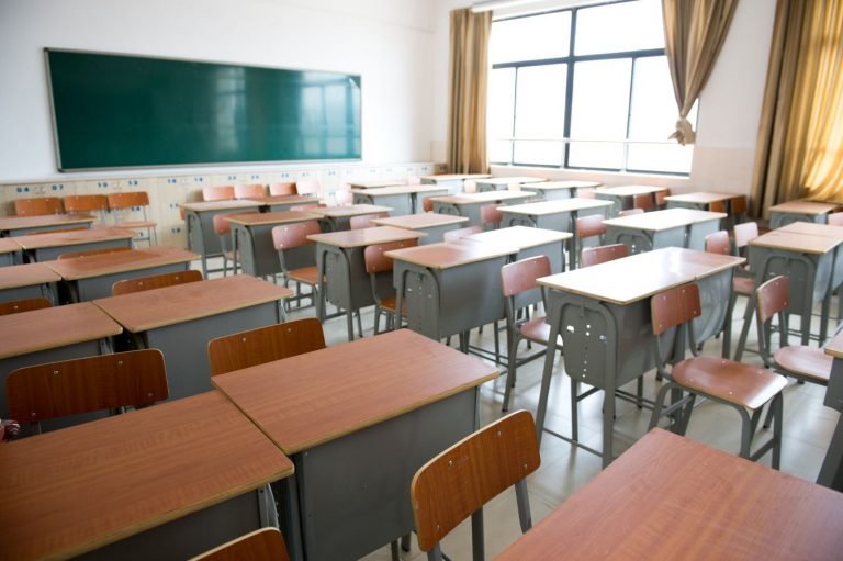 Gobierno vasco contabiliza 13 aulas cerradas por covid