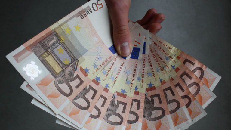 Reino Unido ofrece más de 5.000 millones en ayudas a empresas