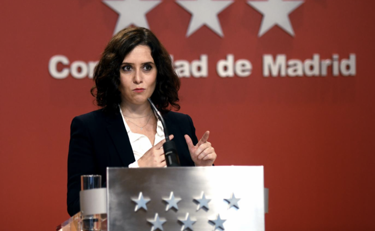 Ayuso, a Podemos: «Van de pobres solidarizándose con causas que no han vivido ni de lejos»