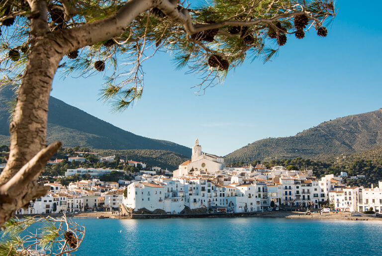 De Vuelta A Cataluña, Concretamente A Cadaqués