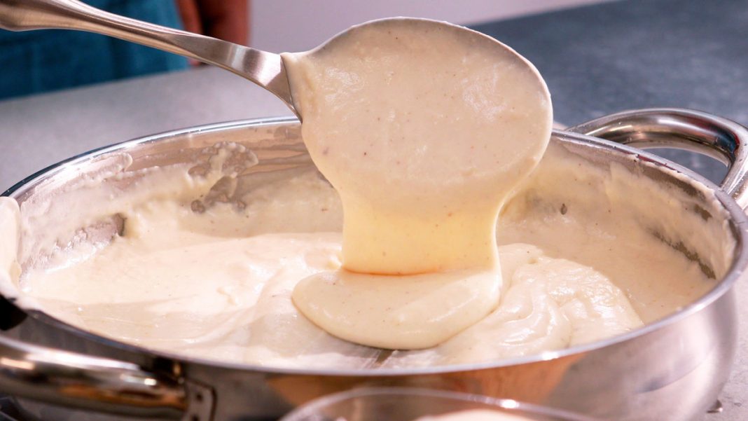 Bechamel sin mantequilla: la receta más suave y light si estás a dieta