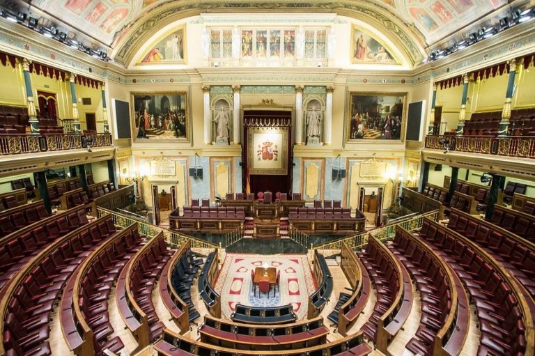 PSOE presenta en el Congreso un Plan Estratégico de la Acción Educativa en el Exterior
