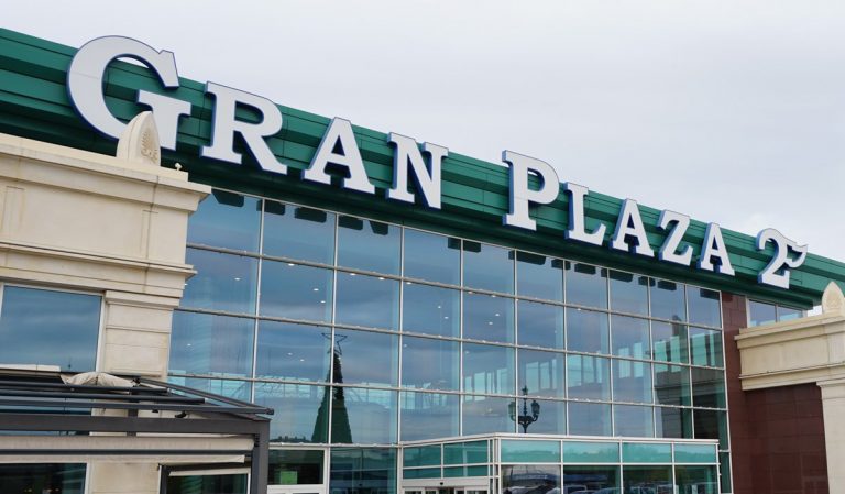 Atrapadas 90 personas durante horas en el centro comercial Gran Plaza 2