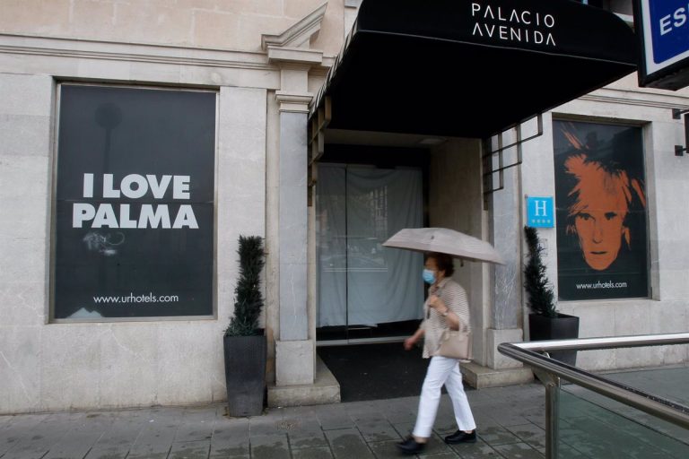 Las pernoctaciones hoteleras registran en 2020 un desplome histórico del 73,3%