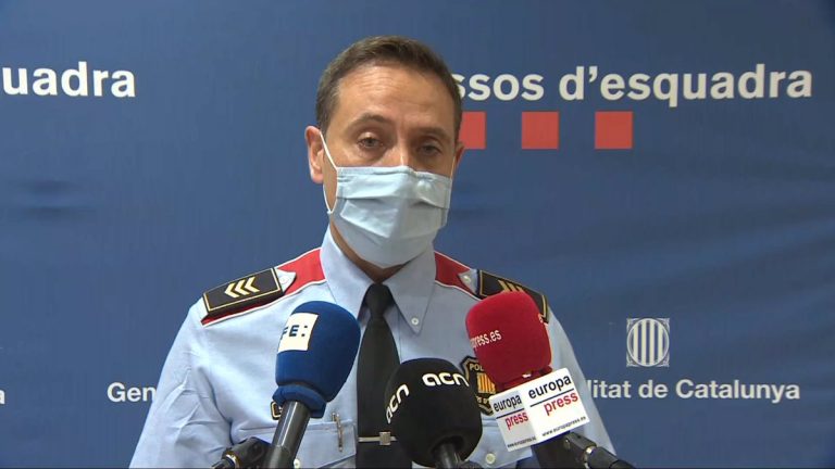 Los Mossos alertan de la aparición de presuntos estafadores de vacunas falsas en Cataluña