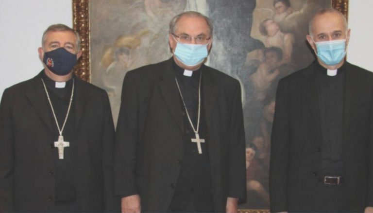 Los obispos extremeños piden a los fieles «extremar las medidas sanitarias»