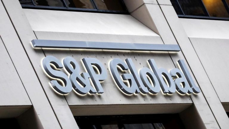 S&P estima que el camino de la recuperación será «gradual, incierto y no lineal»